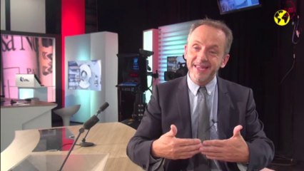 A quel jeu joue Manuel Valls ?