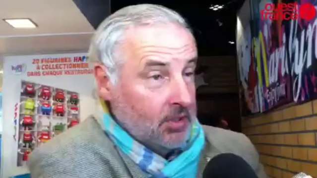 Action de la FDSEA chez Mac Donald´s - Pas assez de viande française au goût des éleveurs