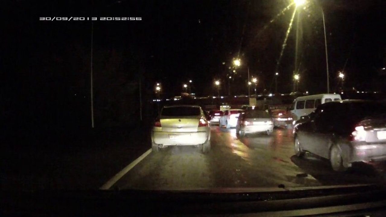 Explosion d'une voiture