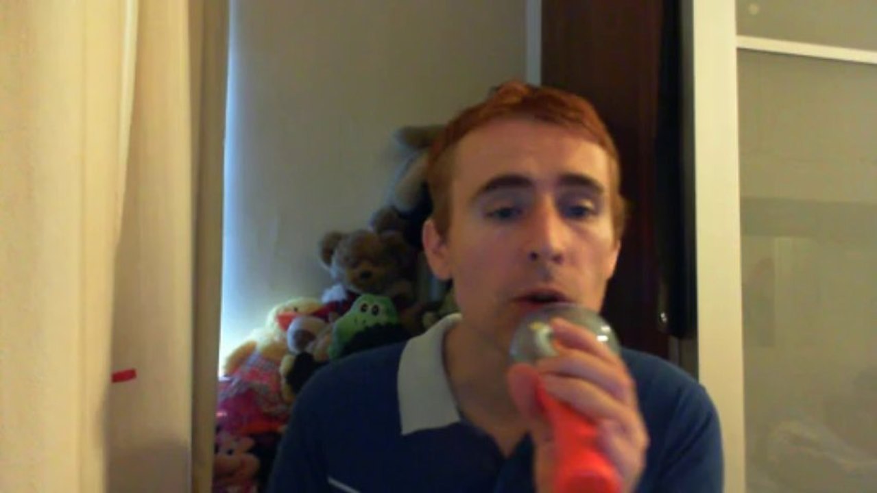 Wiwi égratigne "j'avais rêvé d'un monde" de Dave