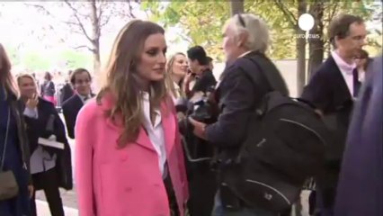 Design insolito sulle passerelle parigine