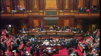 Primeiro-ministro italiano ganha voto de confiança