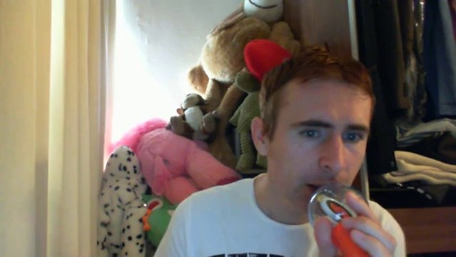 Wiwi égratigne love me still de Chaka Khan