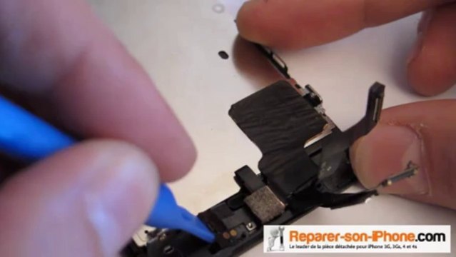 Reparer Ecran iphone 5C: remplacement d'un ecran sur l' iPhone 5C ( lcd + vitre tactile )