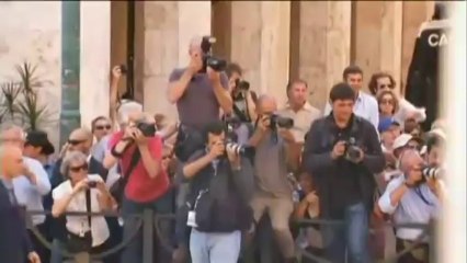 Vote de confiance en Italie : Berlusconi hué, Letta applaudi