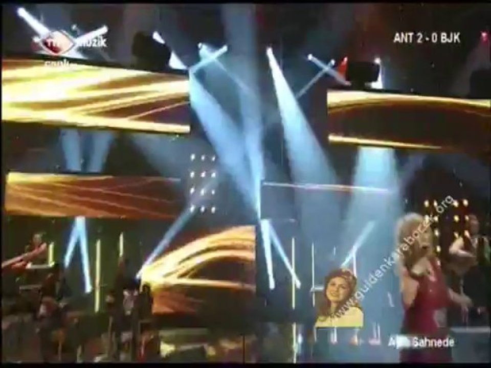 Yalan Dünya - Gülden Karaböcek & Ahmet Selçuk İlkan - Aynı Sahnede