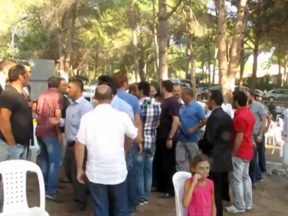 DAVETLİLER DOYASIYA EĞLENDİ