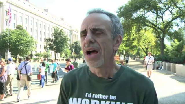 Funcionários públicos dos EUA protestam contra paralisação