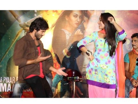 Gandi Baat Song - R...Rajkumar - Shahid Kapoor, Sonakshi Sinha Dance