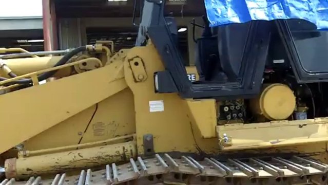 Preventive Maintenance Work on Caterpillar 963 Track Loader