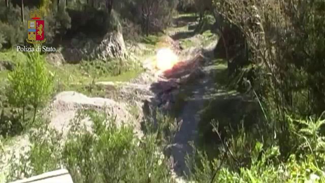 Lamezia Terme - Bombe contro il rivale, 7 in manette (02.10.13)