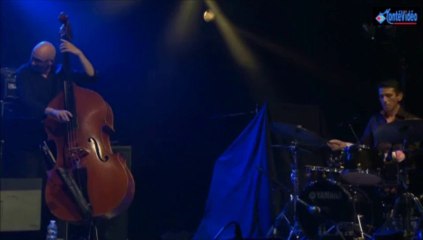 Theme for Clara : Antoine Hervier Trio  - A. Hervier (p)  G. Souriau (b) V. Frade (dr)