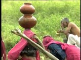 Rajasthani women carrying water from the village well