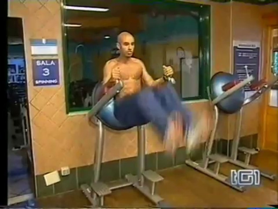 FABIO INGARGIOLA al  TG1: ADDOMINALI PERFETTI