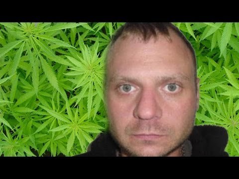 Stupid criminal: Idiot drug dealer accidentally texts cop, gets busted