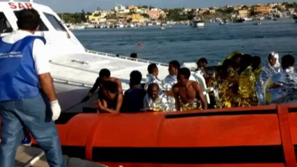 Naufrágio mata 92 imigrantes na costa da Sicília