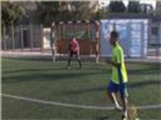 طفل سوري أوصلته موهبته الكروية للعالمية