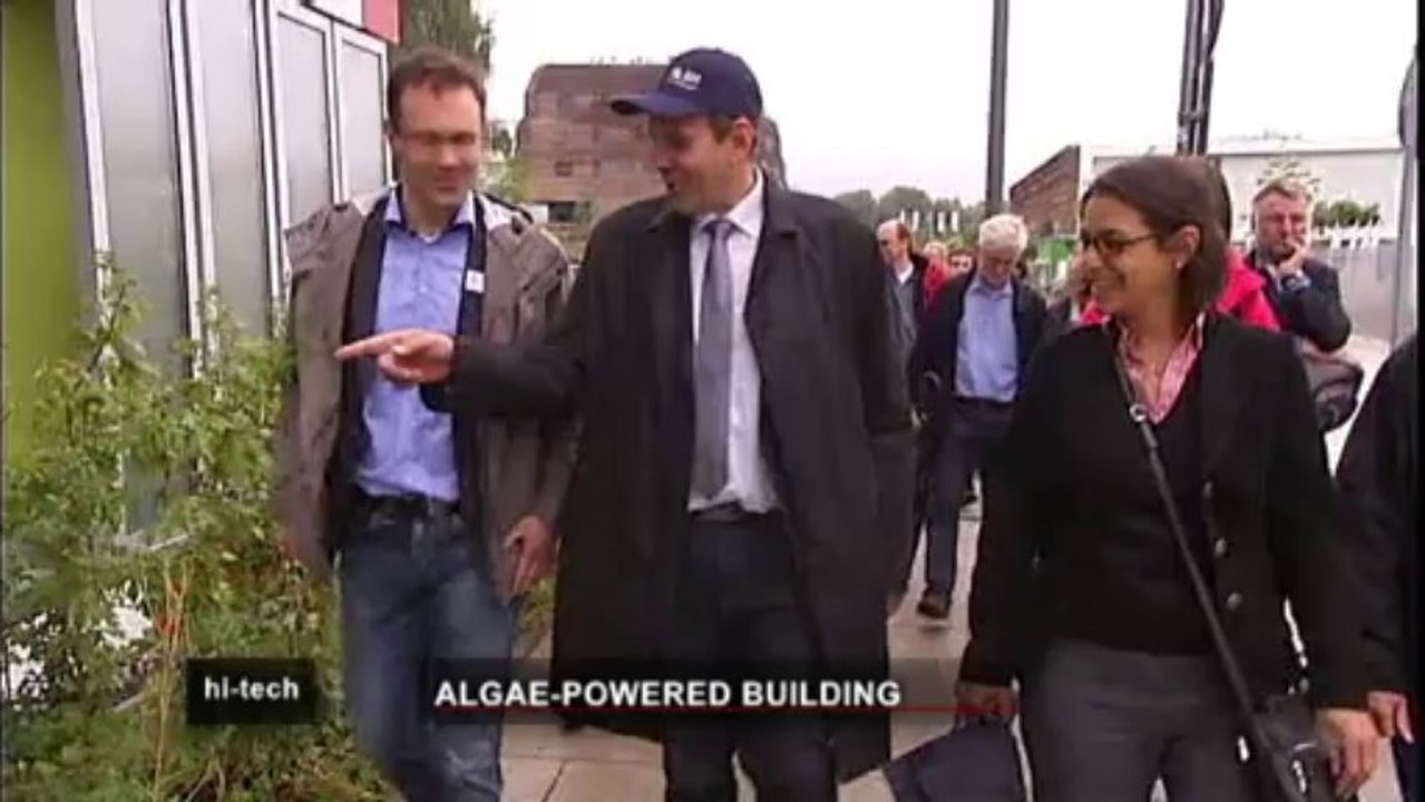 Algae-powered building