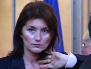 ZAPPING ACTU DU 03/10/2013 - Cécilia Attias, ex-Sarkozy, livre sa vérité