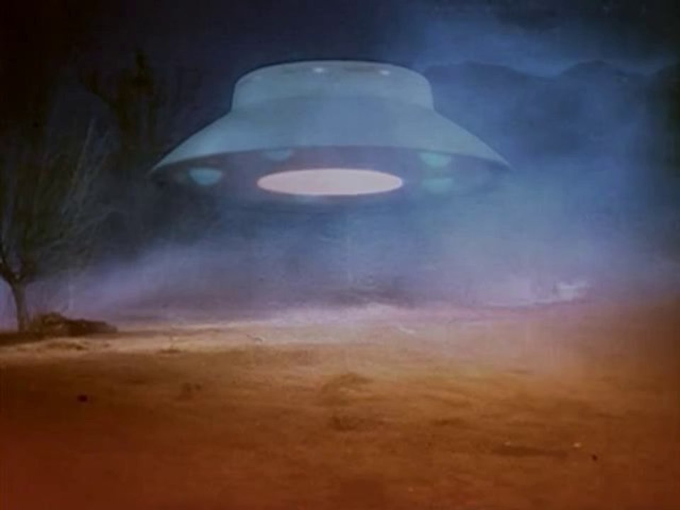 Les envahisseurs - Première preuve (épisode pilote).