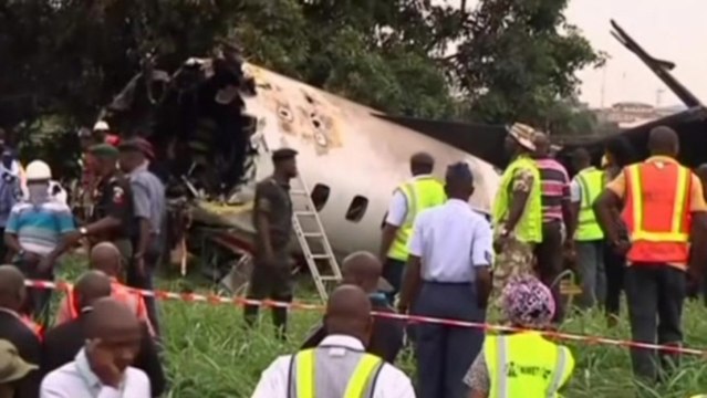 More than a dozen die in plane crash in Nigeria