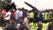Nigeria: aereo precipita durante il decollo, vittime