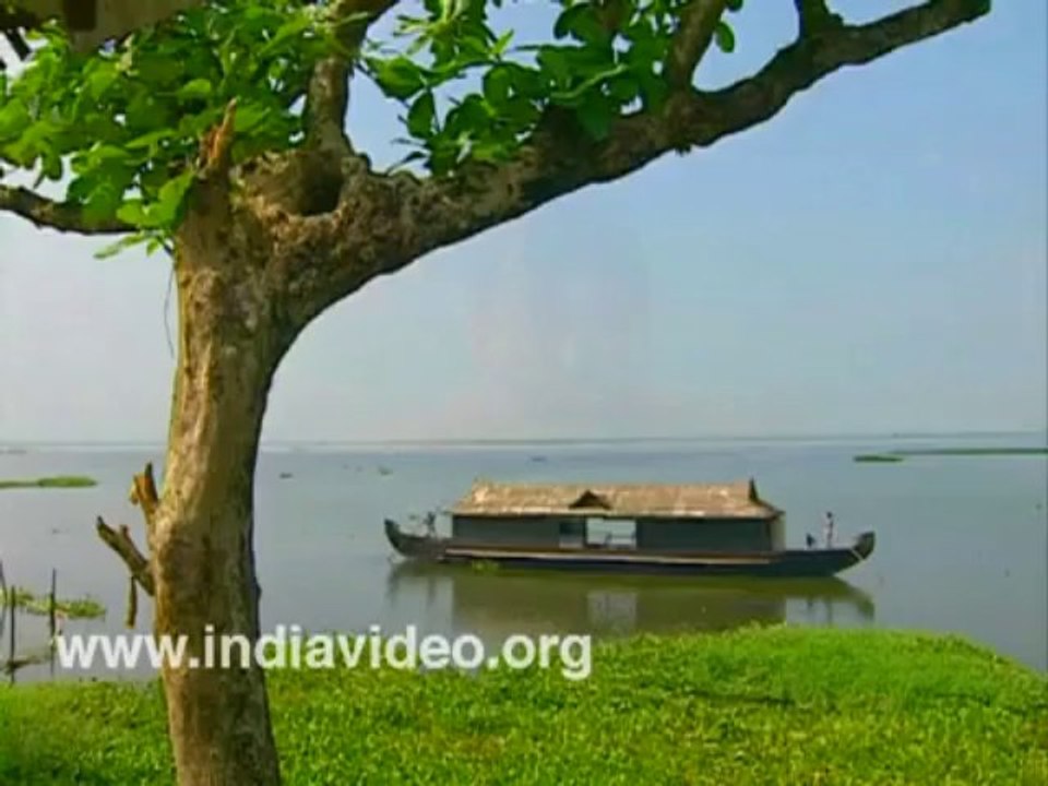Kumarakom Backwater Tours and Cruise Vembanad Lake Kottayam