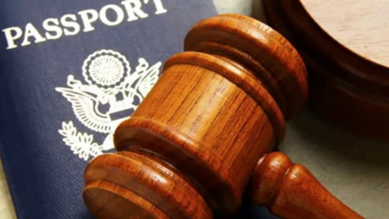 Find the naturalization and immigration law attorney