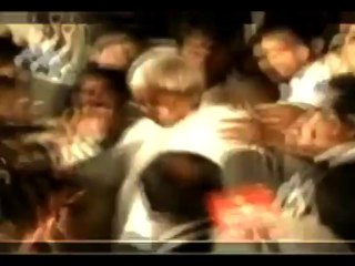 Ordinance- Advani praises Pranab, not Rahul for saving situation