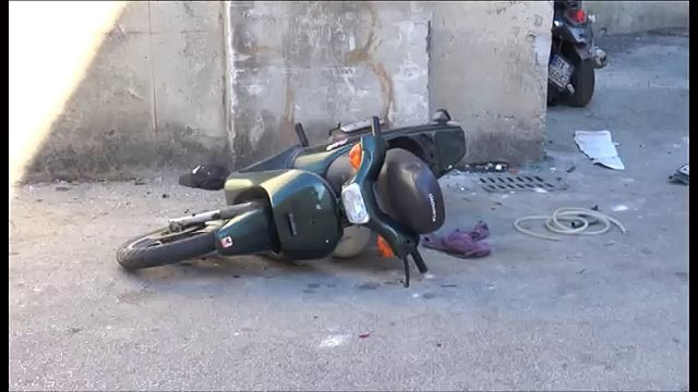 Napoli - Agguato a Pianura, feriti padre e figlio -2- (03.10.13)