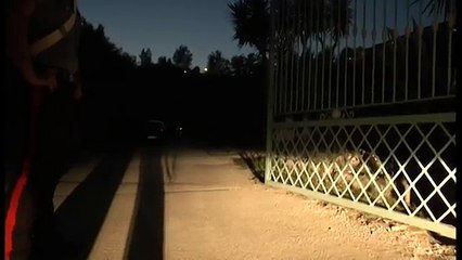 Quarto (NA) - Si barrica in casa e minaccia di farsi saltare con i bambini -live- (03.10.13)