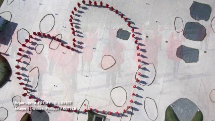 un coeur pour le Nord Pas de Calais la Creativallée au Louvre Lens -  Télé Gohelle