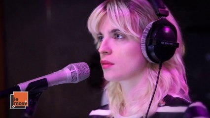 HOLLYSIZ - In Between day (reprise de The Cure) en Mouv'Session