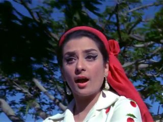 Main Chali Main Chali - Peppy Bollywood Song - Saira Banu - Padosan