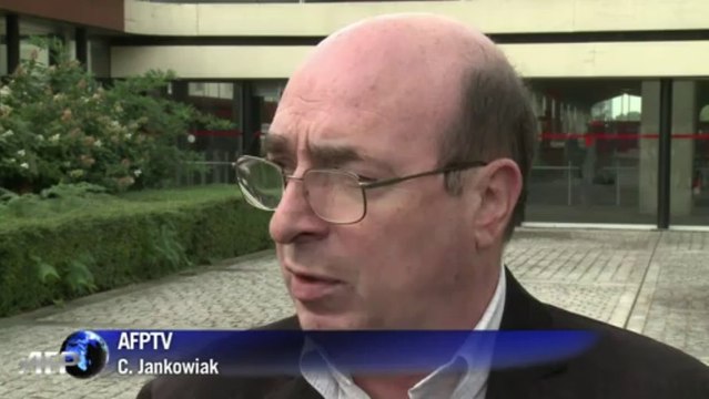 Suppressions de postes à Air France: réunion direction/Syndicats