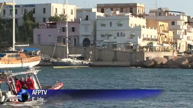 Lampedusa: arrivée de corbillards après le naufrage