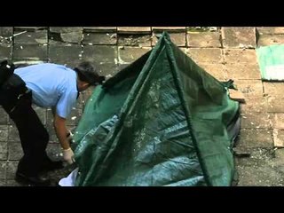 Female banker jumped off from the 21st floor and killed herself