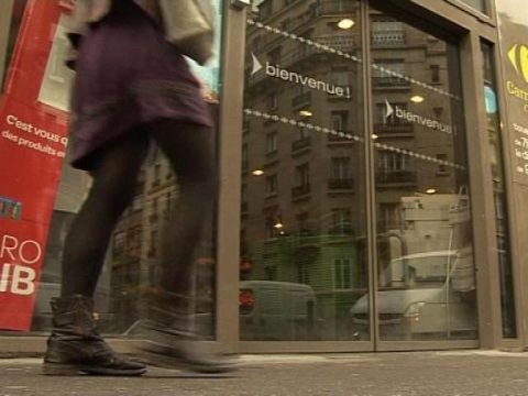 Après Monoprix, les supérettes devront-elles fermer à 21h? - 03/10