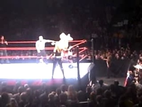 flair&stratus vs edge&lita