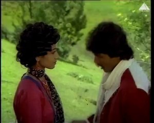 Chinna Poove - CHINNA POOVAE MELLA PEASU (1987)