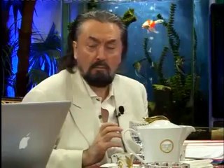 SEN ONLARI DİRİ ZANNEDERSİN HALBUKİ ONLAR ÖLÜDÜR