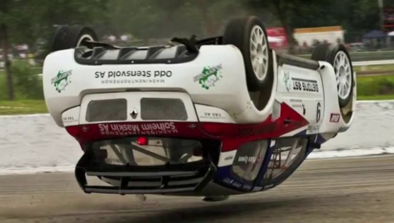 The weirdest sports Pictures taken just at the right moment!!