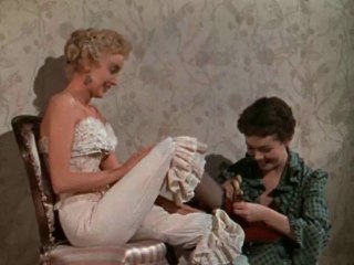 Phyllis Kirk et Carolyn Jones