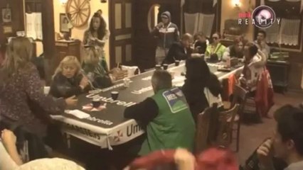 HAOS - Jelena pocupala Divnu