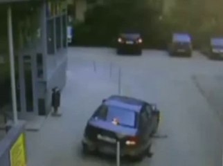 How to park your car properly... or not!! Car Parking Fail!!