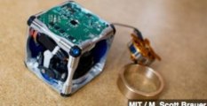 MIT Scientists Create Self-Assembling Robotic Cubes
