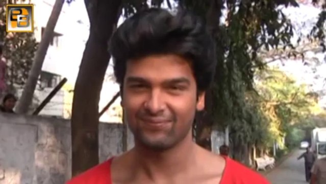 Asif FLIRTS with Gauhar Bigg Boss 7 4th October 2013 Full EPISODE