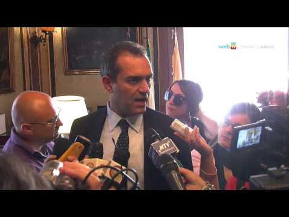 Napoli - De Magistris contro il decreto Valore Cultura (04.10.13)