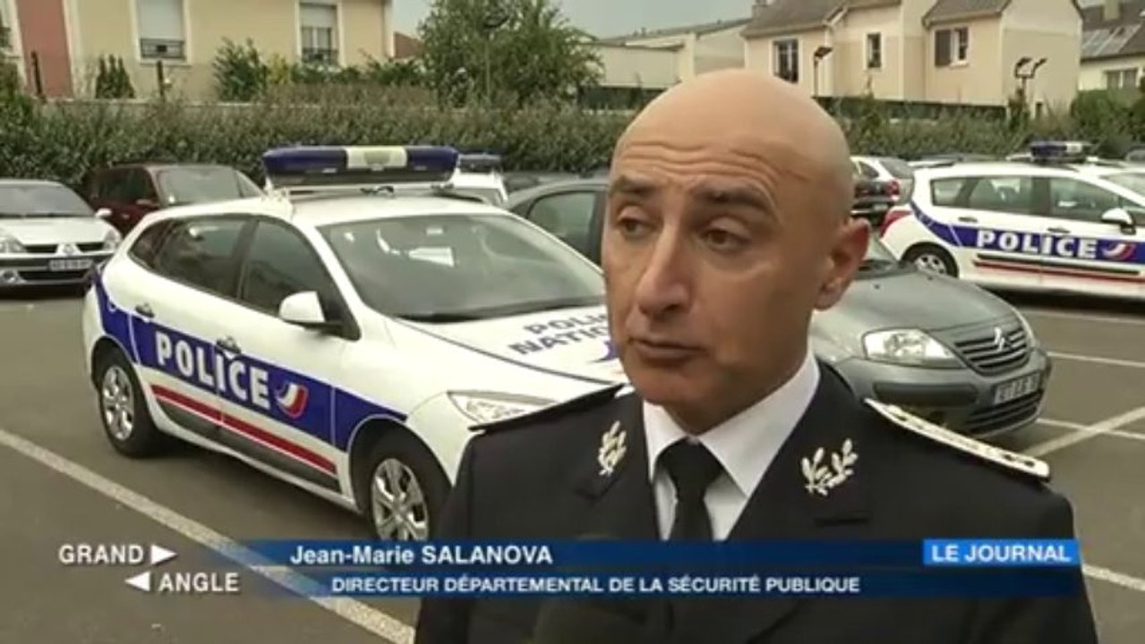 Manuel VALLS à Conflans-Sainte-Honorine (reportage Yvelines Première)