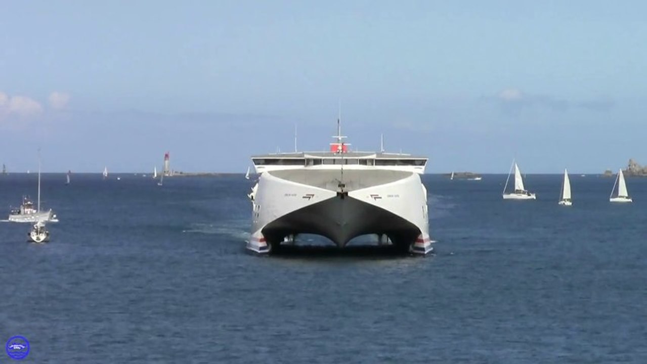 Condor Ferries - Condor Rapide Arrivée à Saint Malo